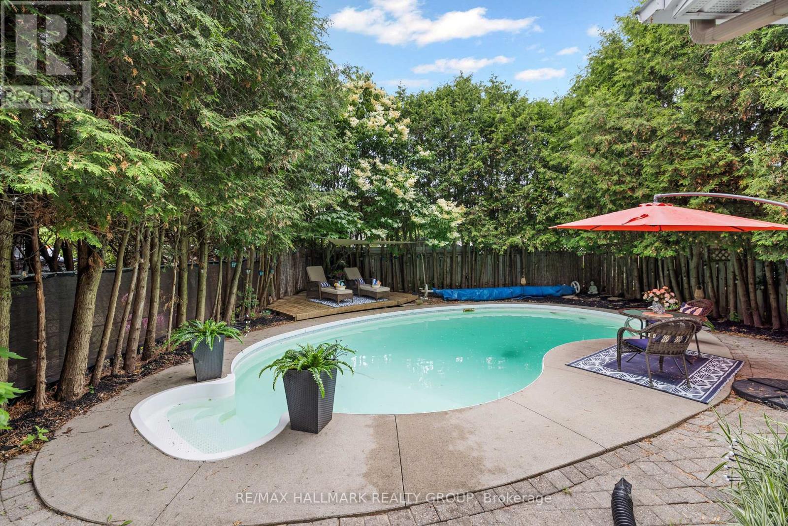 652 Thicket Way, Ottawa, ON