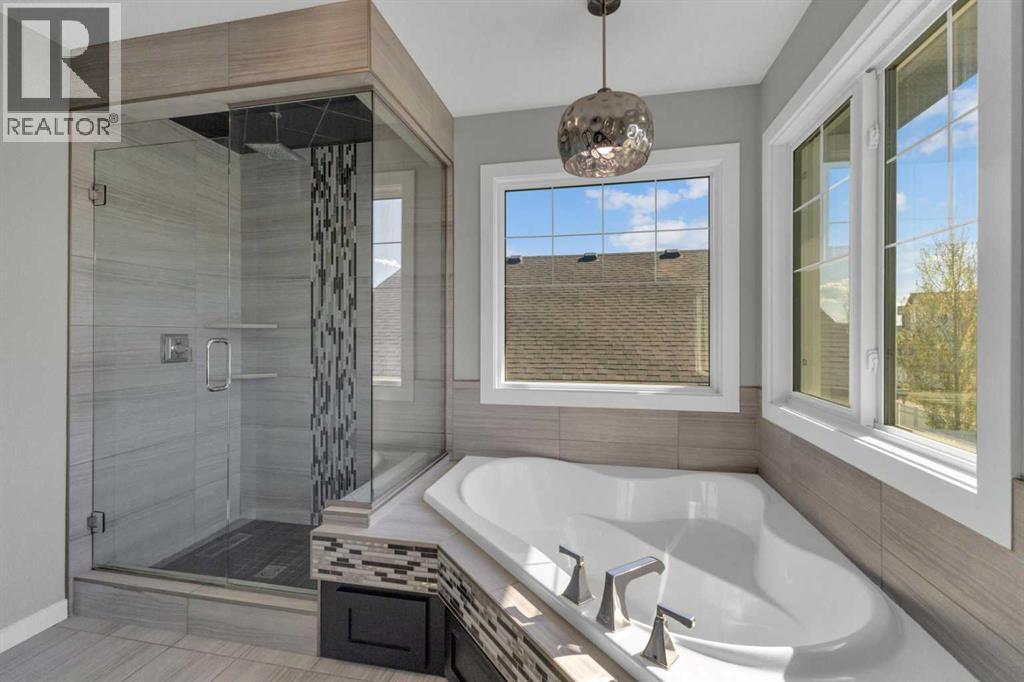 25 Lazaro Close, Red Deer, AB