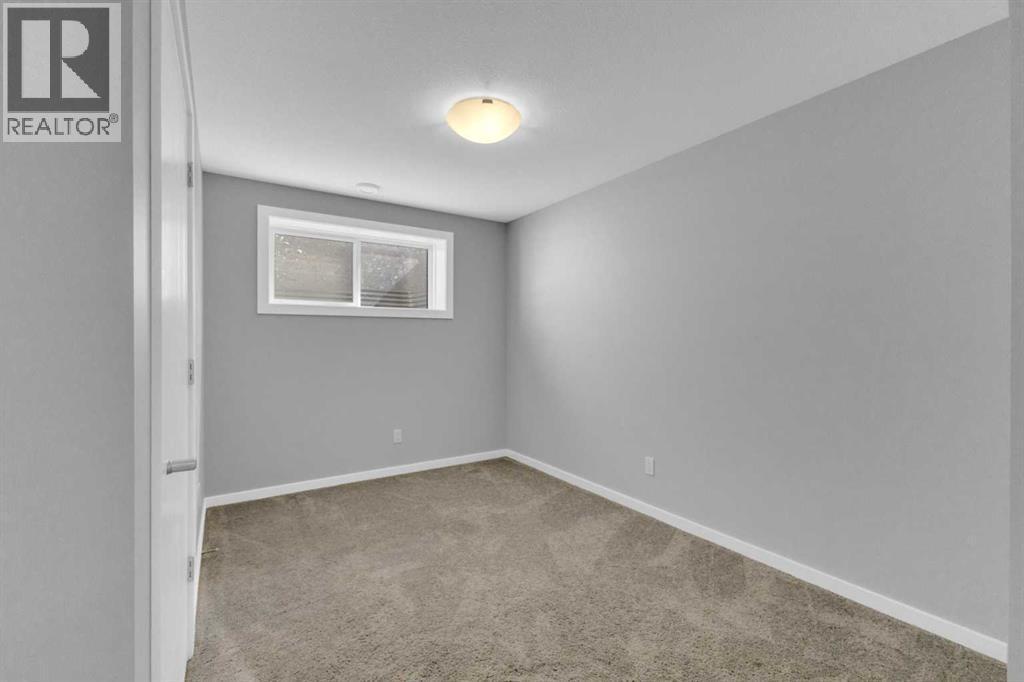 25 Lazaro Close, Red Deer, AB