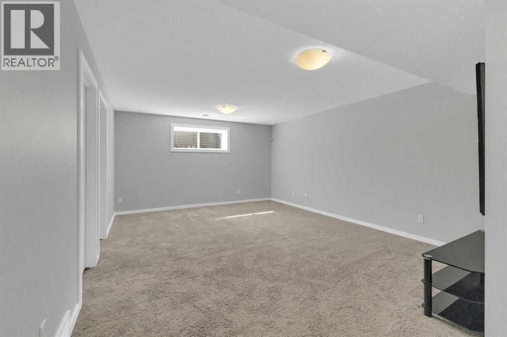 25 Lazaro Close, Red Deer, AB