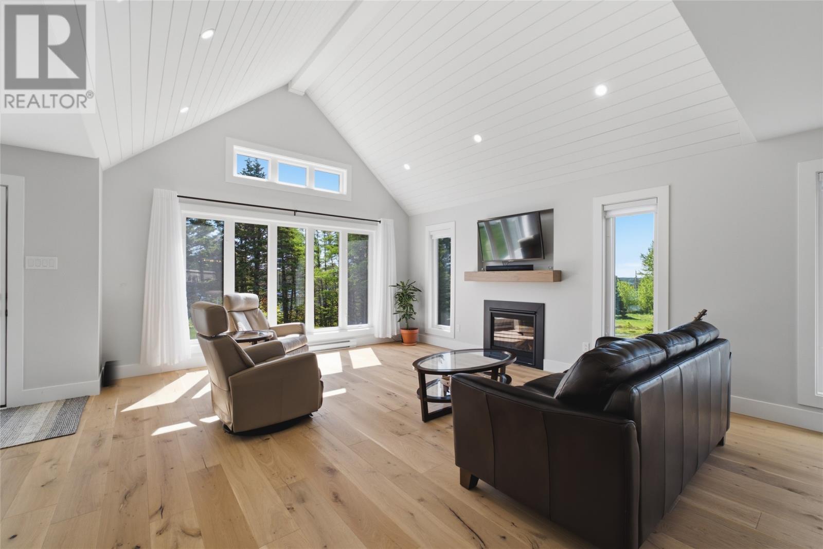 7 Bridle Path, Blaketown, NL