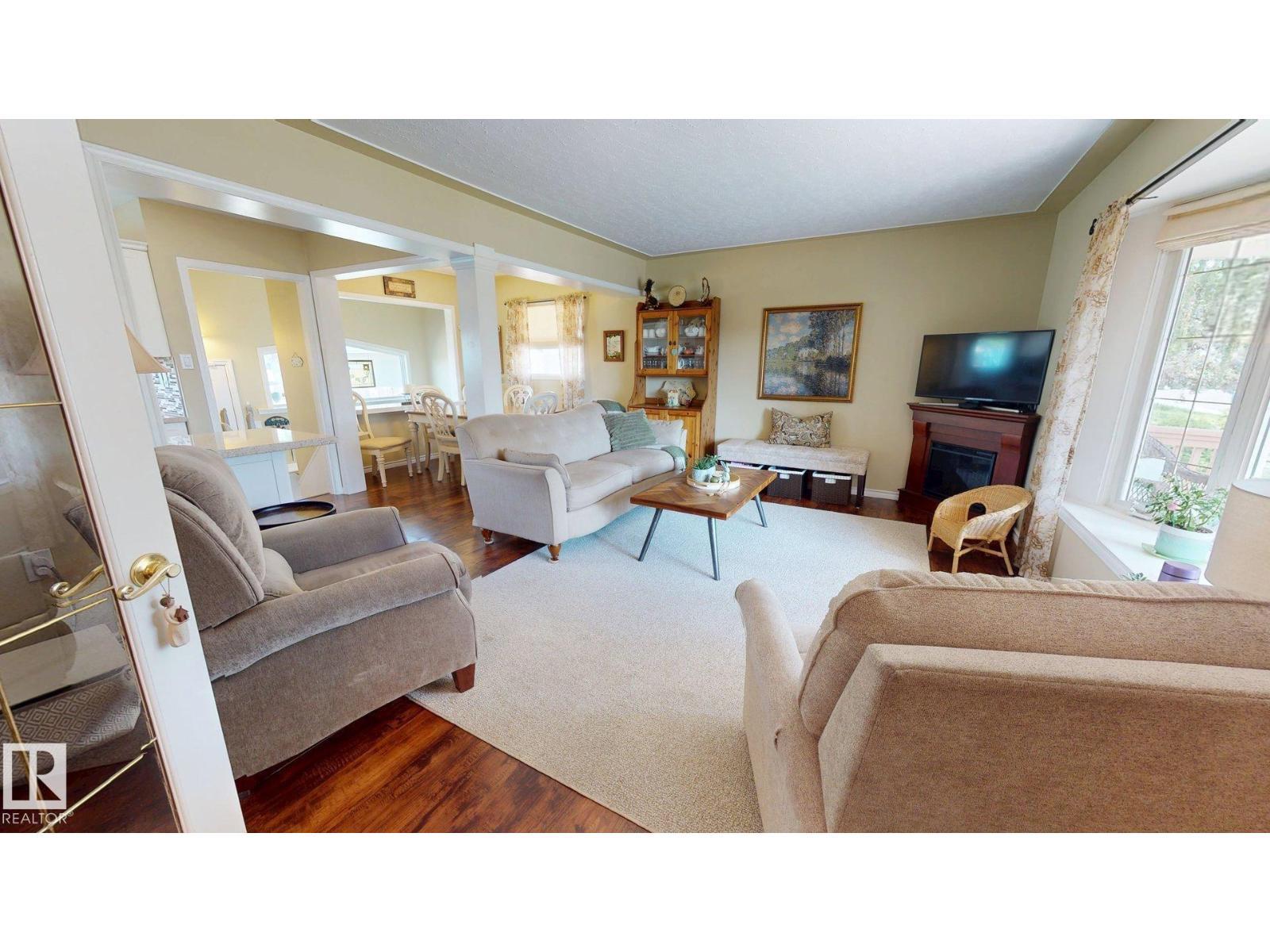 5304 95 Av Nw Nw, Edmonton, AB