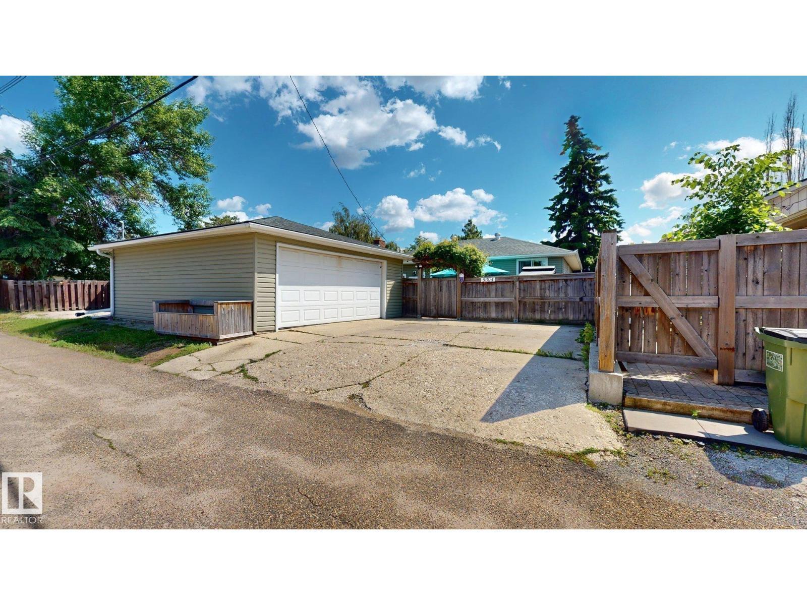 5304 95 Av Nw Nw, Edmonton, AB