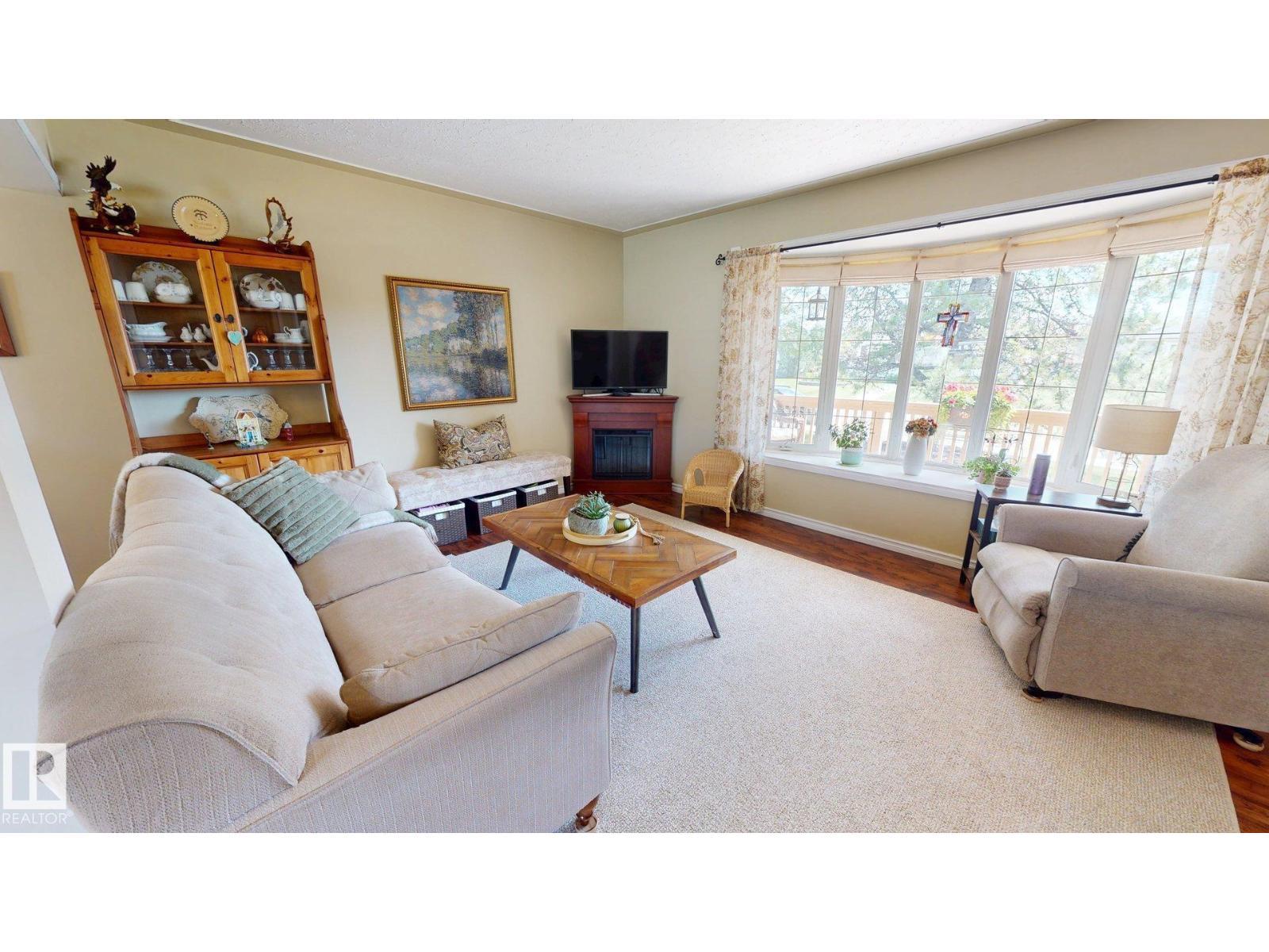 5304 95 Av Nw Nw, Edmonton, AB