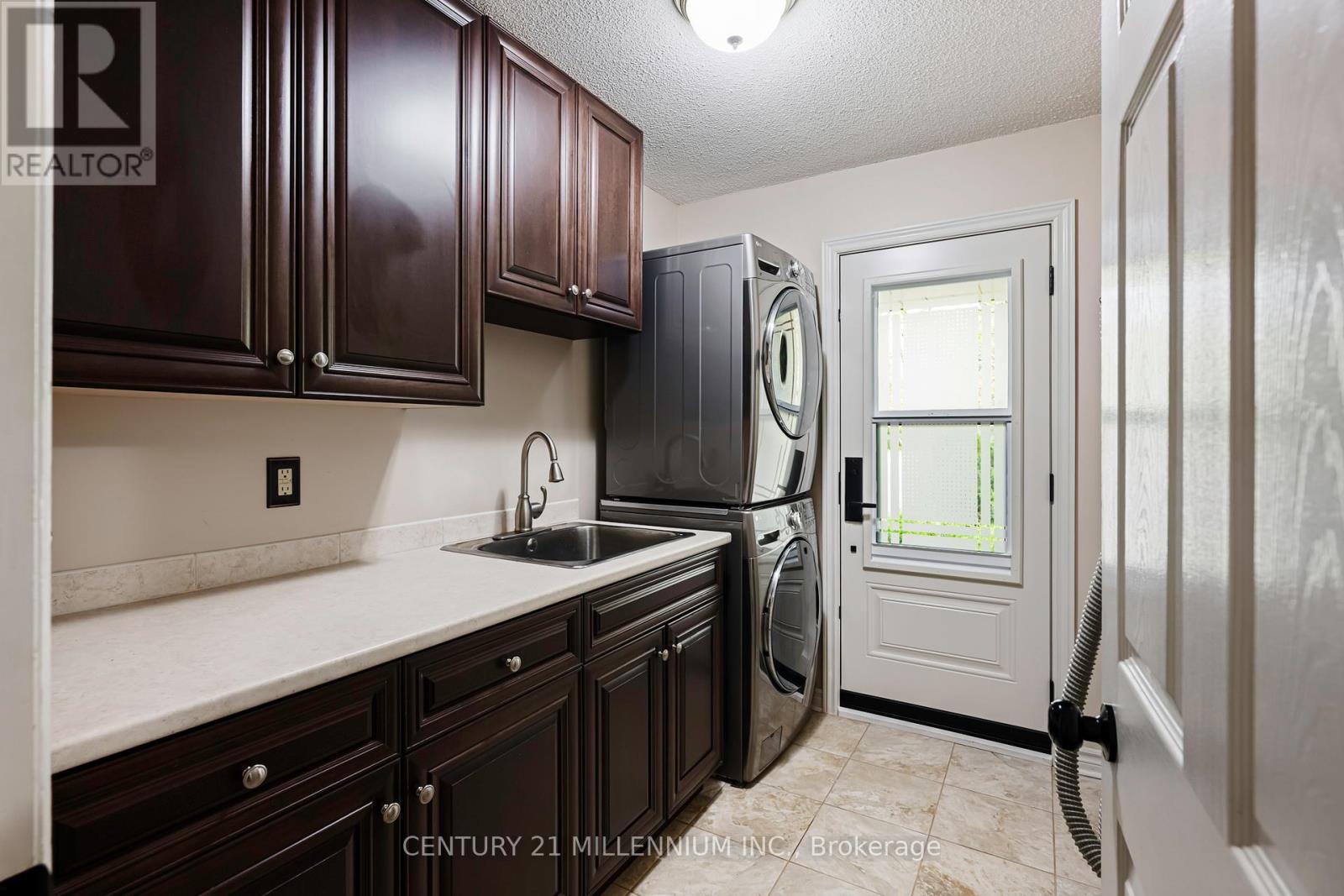 4 Brucedale Boulevard, Mono, ON