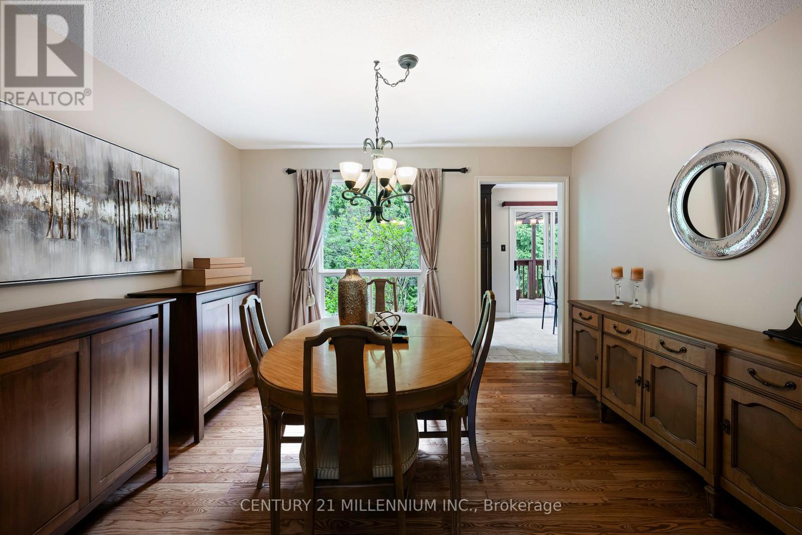 4 Brucedale Boulevard, Mono, ON