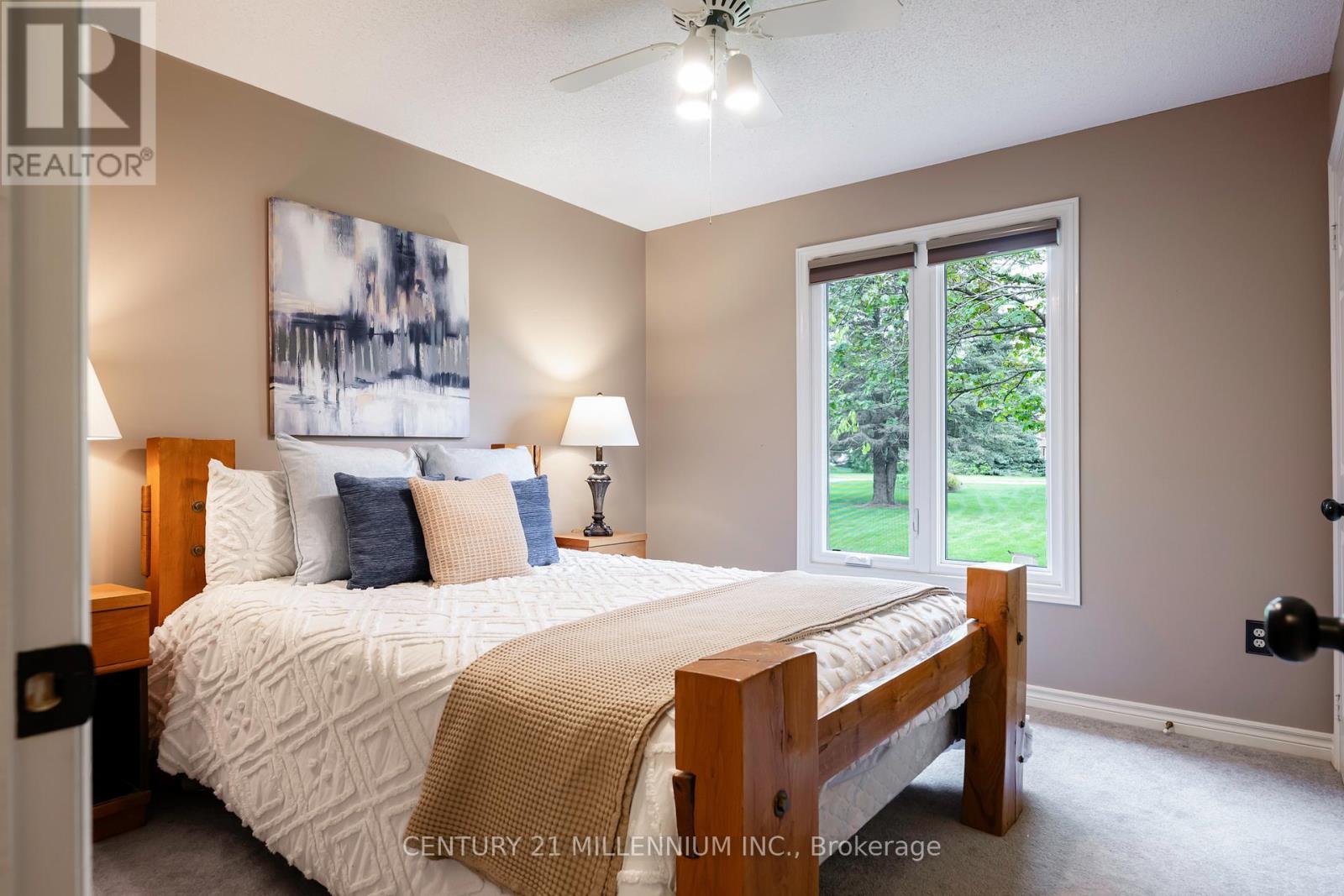 4 Brucedale Boulevard, Mono, ON