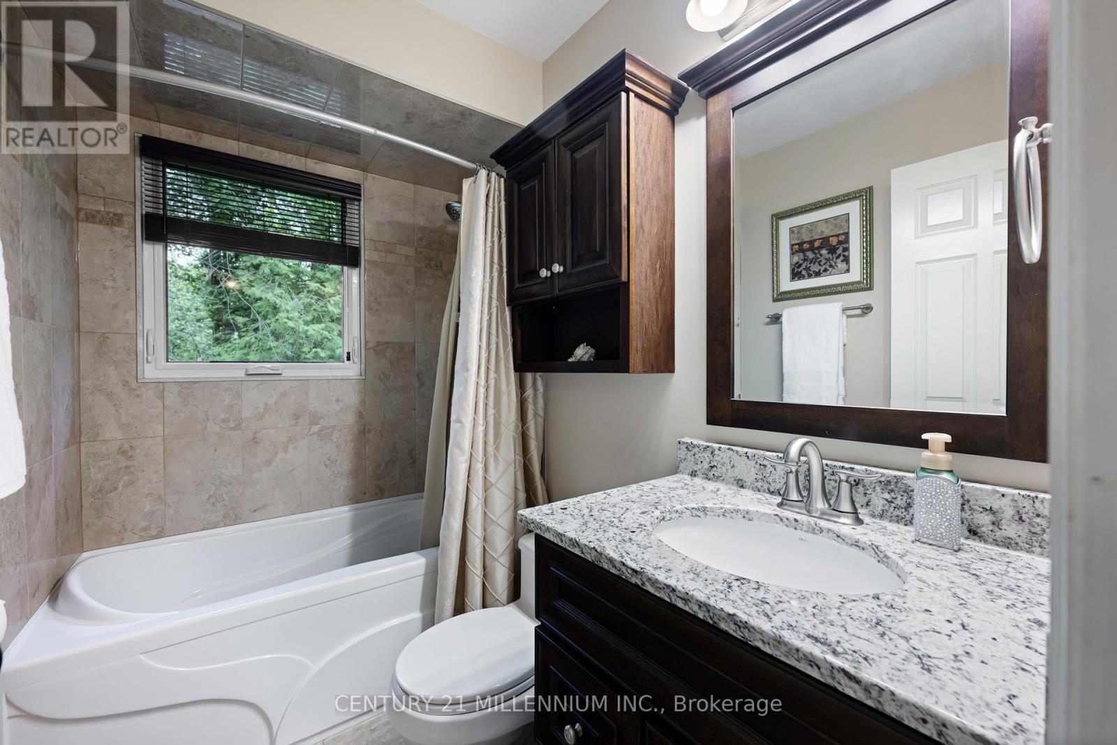 4 Brucedale Boulevard, Mono, ON