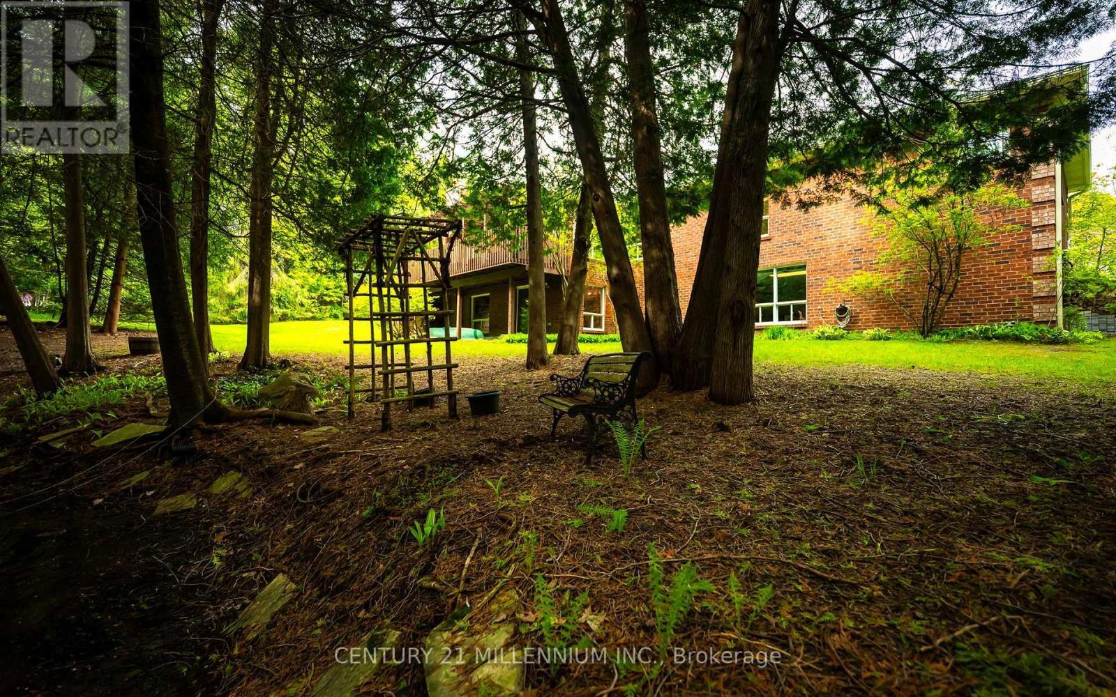 4 Brucedale Boulevard, Mono, ON