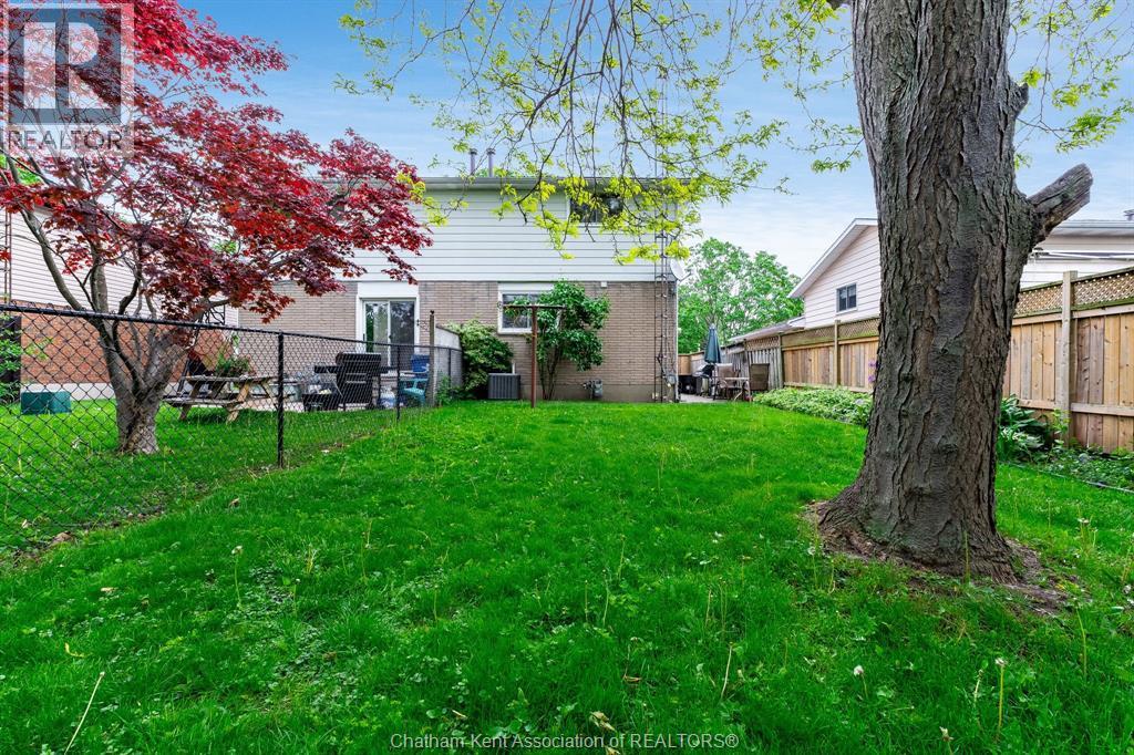 4 Donalda Drive, Chatham, ON