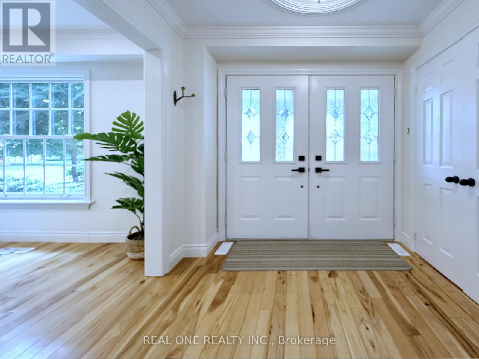 1585 Crombie Road, Mississauga, ON - Indoor Photo Showing Other Room