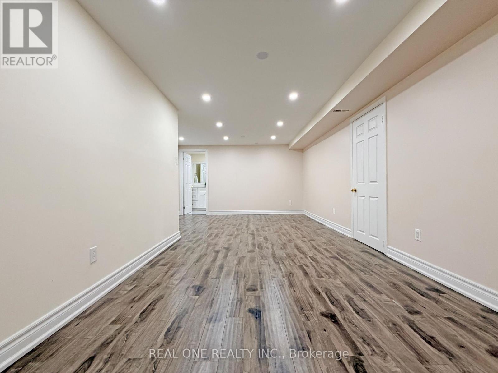 1585 Crombie Road, Mississauga, ON - Indoor Photo Showing Other Room