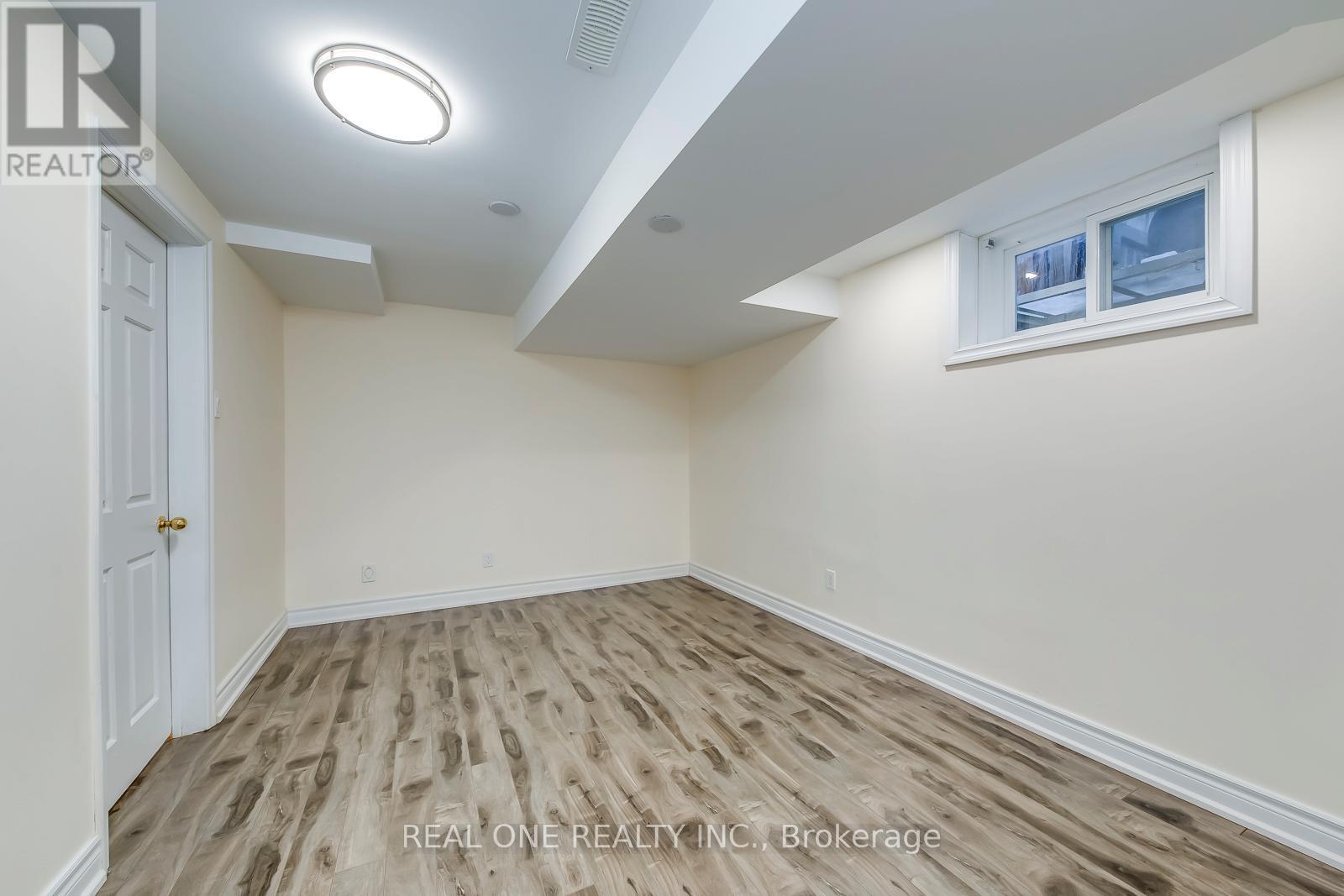 1585 Crombie Road, Mississauga, ON - Indoor Photo Showing Other Room
