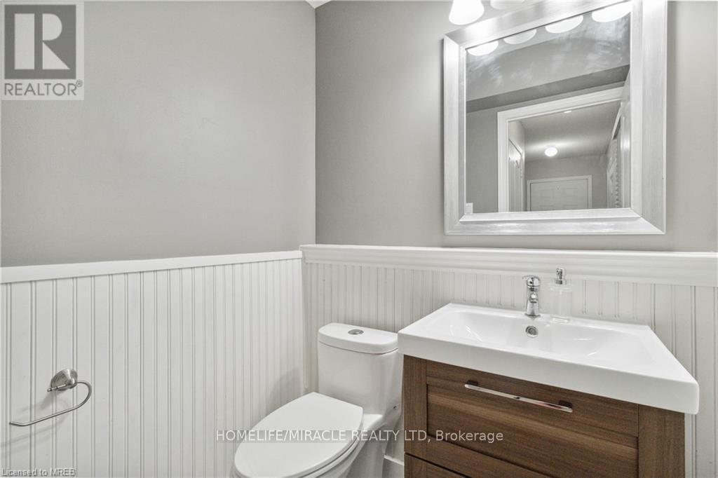 2245 Pathfinder Drive, Burlington, ON