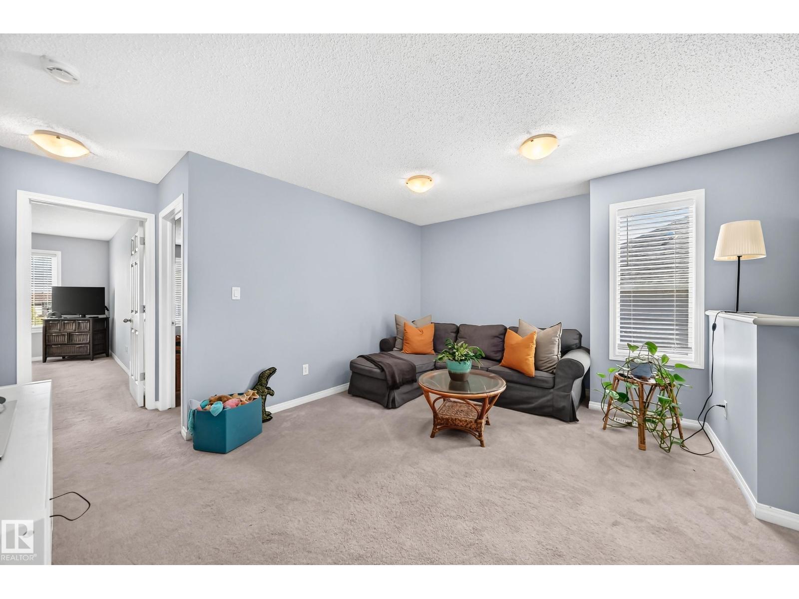 2305 68 St Sw, Edmonton, AB