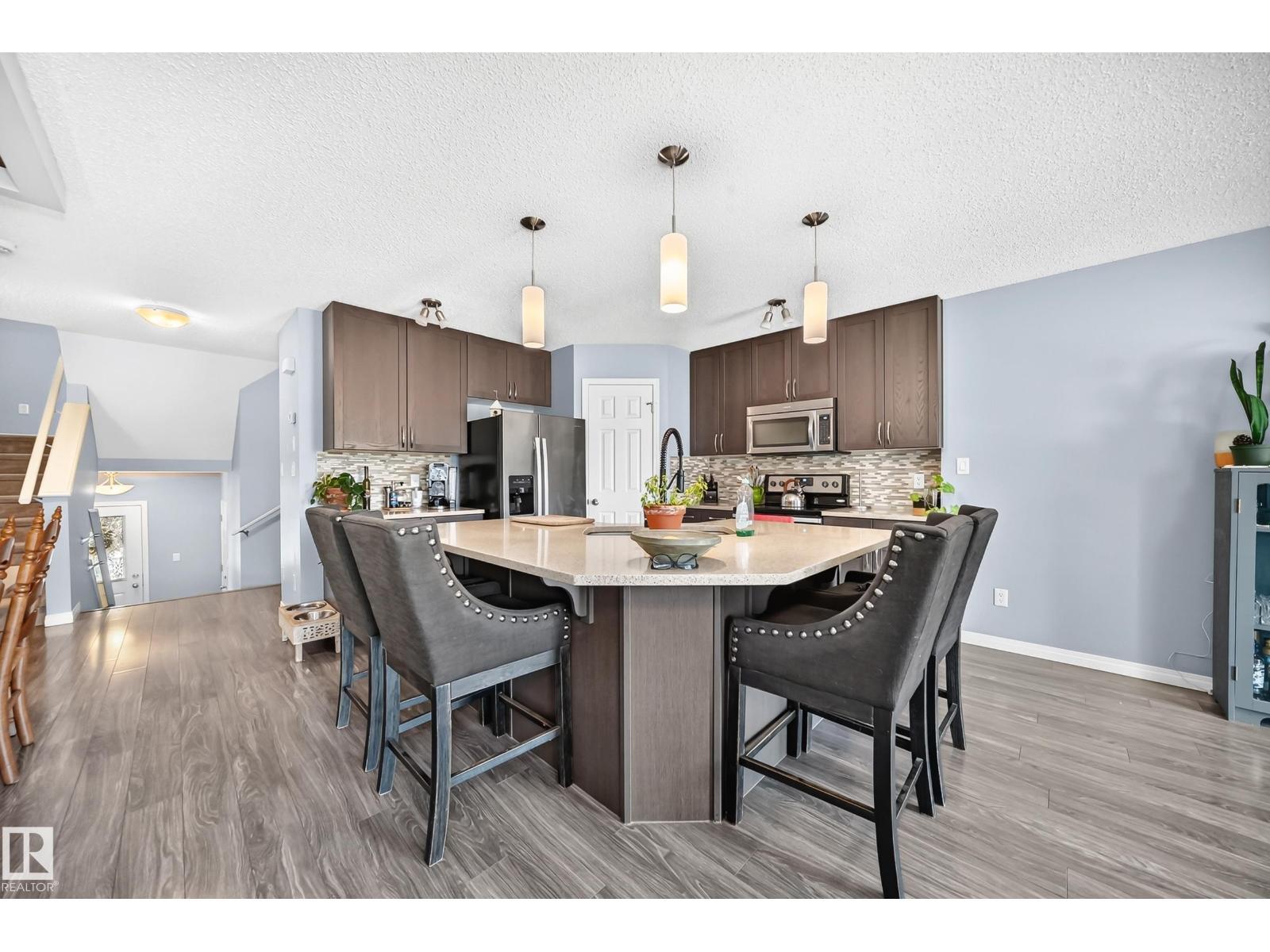 2305 68 St Sw, Edmonton, AB