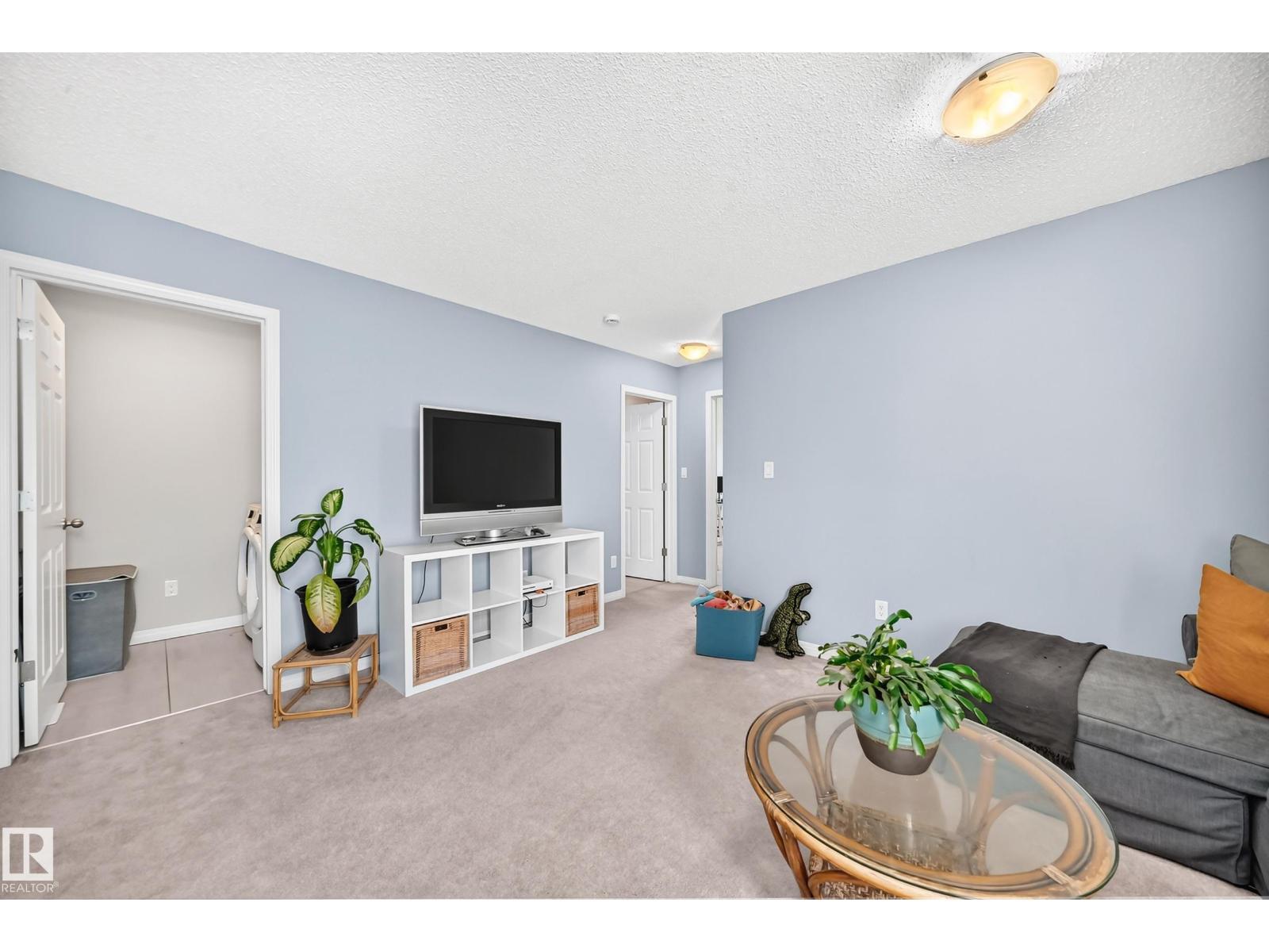 2305 68 St Sw, Edmonton, AB