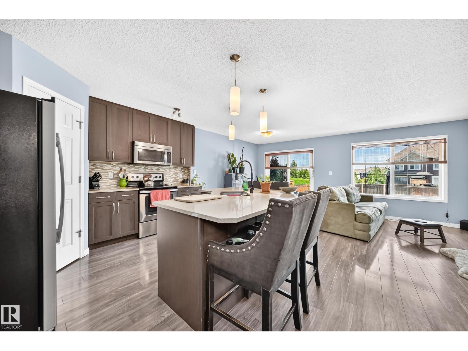 2305 68 St Sw, Edmonton, AB