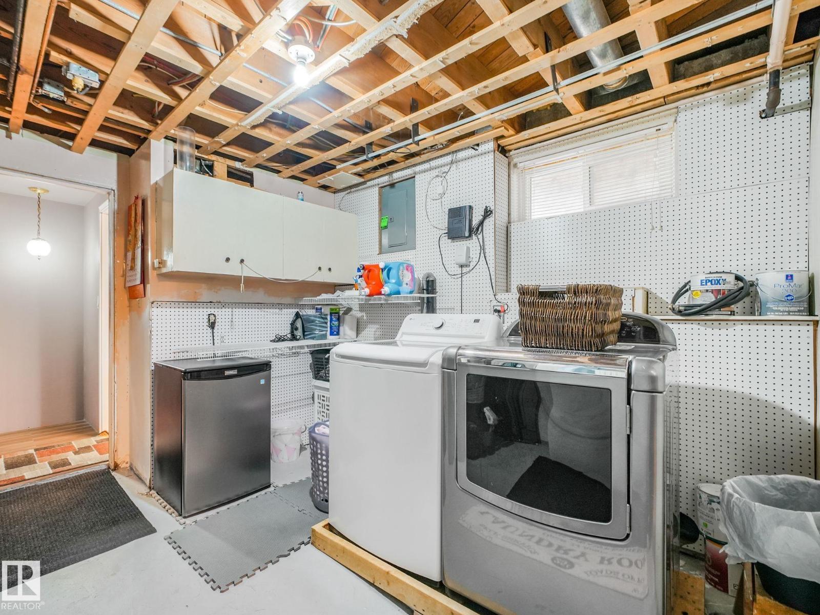 10527 134A Av Nw, Edmonton, AB