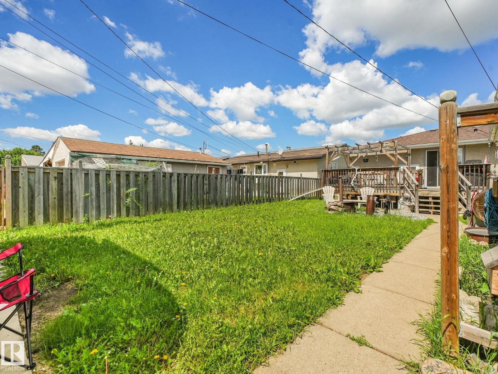 10527 134A Av Nw, Edmonton, AB