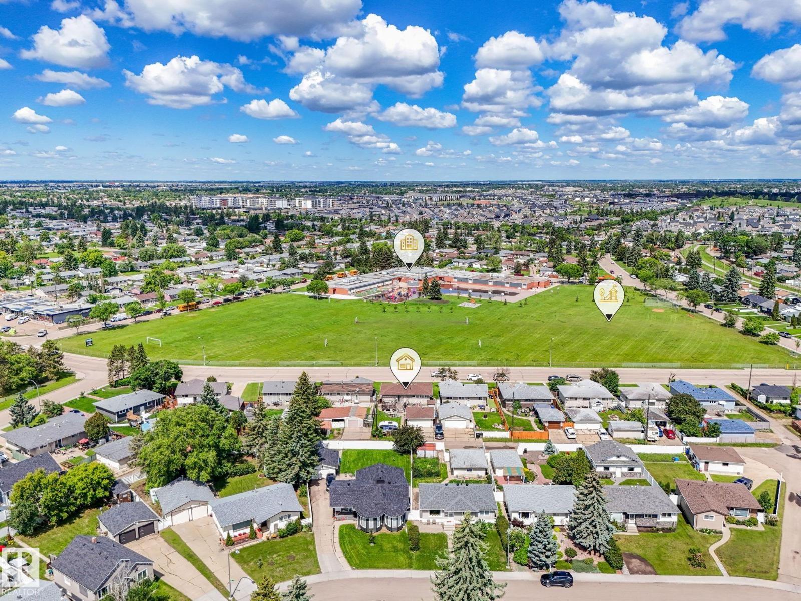 10527 134A Av Nw, Edmonton, AB