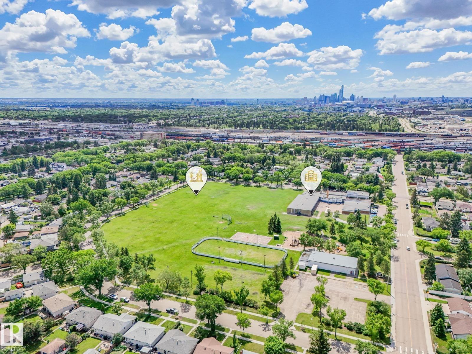 10527 134A Av Nw, Edmonton, AB