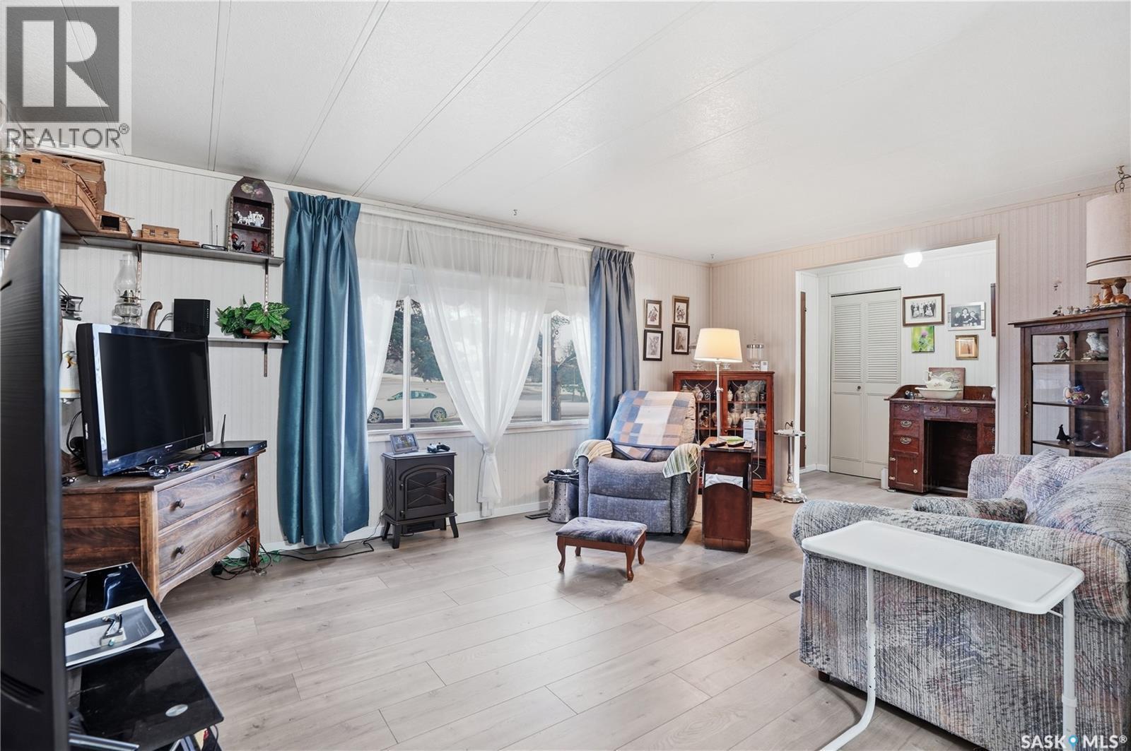 514 Mckenzie Street, Morse, SK