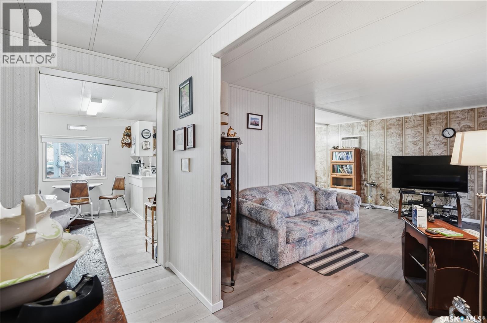 514 Mckenzie Street, Morse, SK