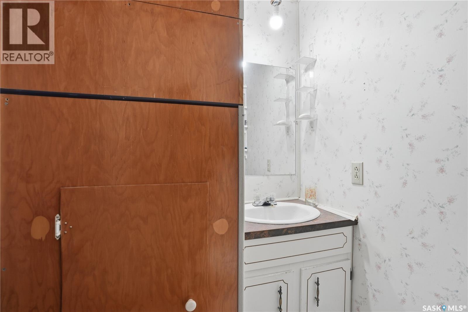 514 Mckenzie Street, Morse, SK