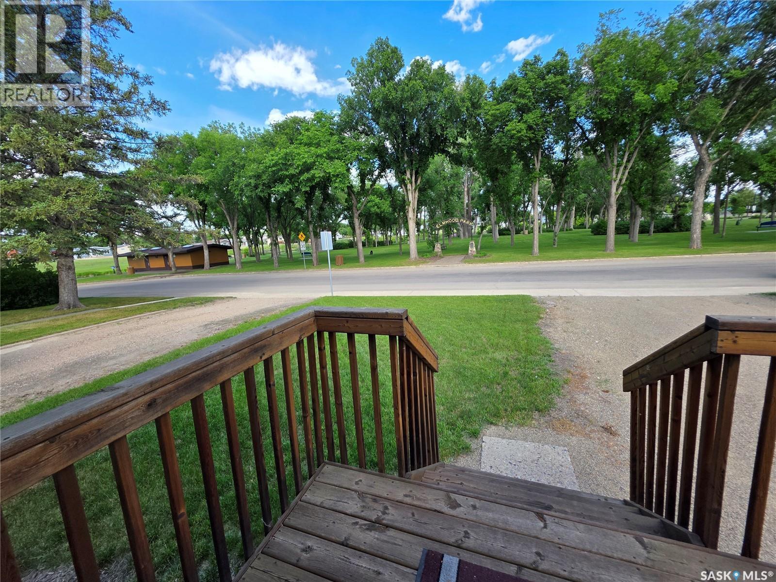 226 9Th Avenue Ne, Swift Current, SK