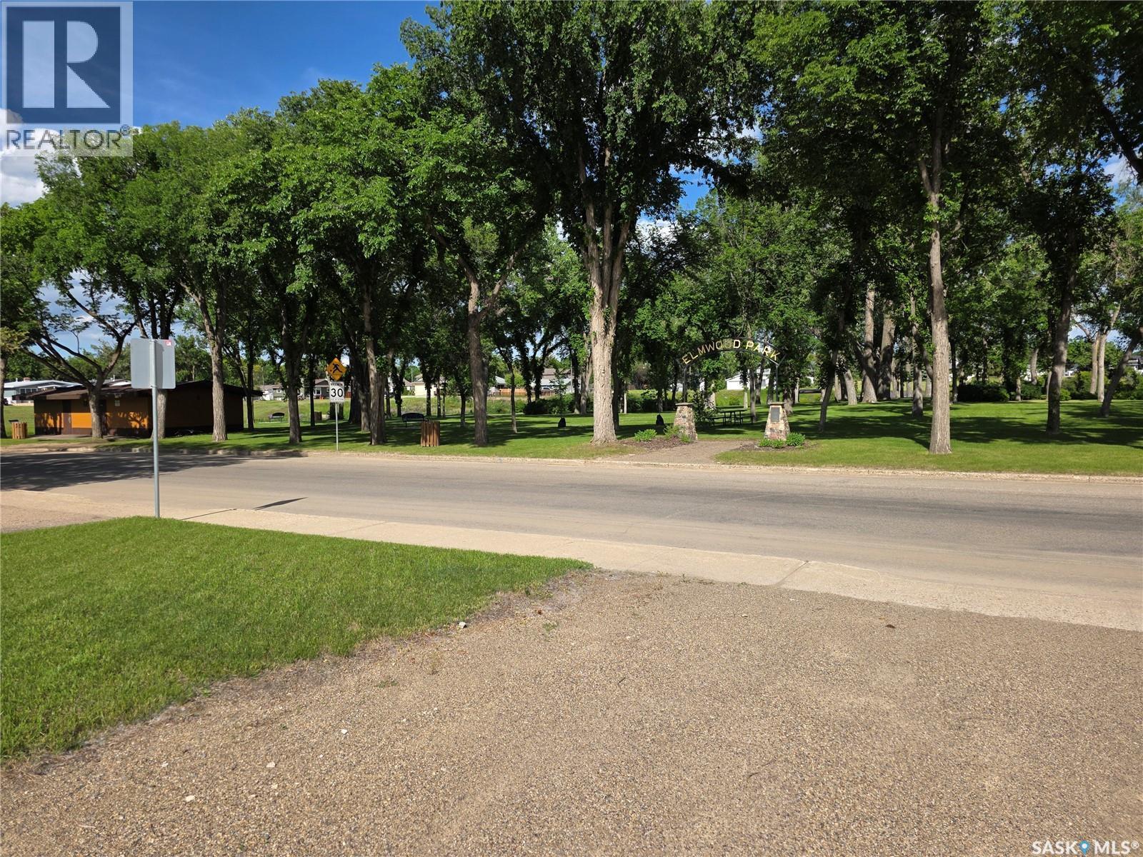 226 9Th Avenue Ne, Swift Current, SK