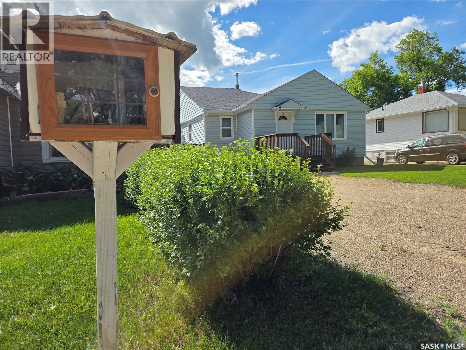 226 9Th Avenue Ne, Swift Current, SK