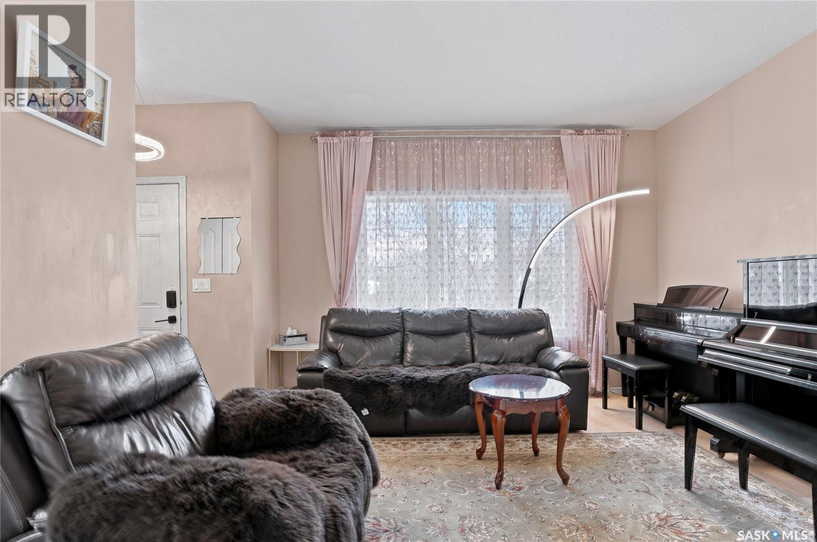 330 Galloway Road, Saskatoon, SK