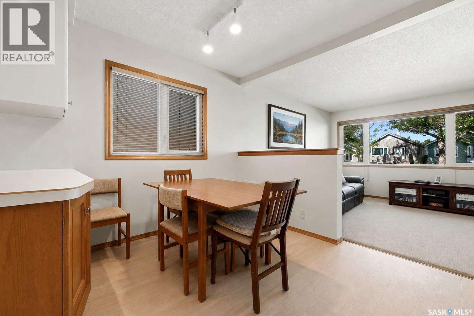 2339 Reynolds Street, Regina, SK - Indoor Photo Showing Dining Room
