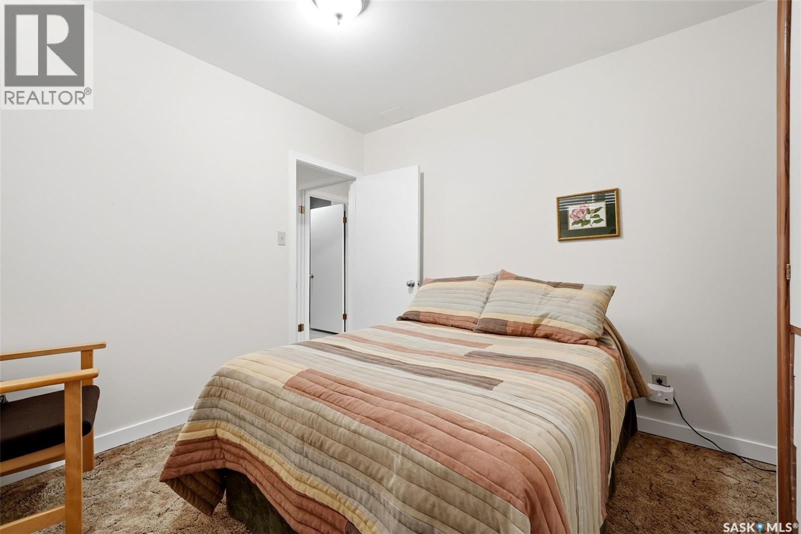 2339 Reynolds Street, Regina, SK - Indoor Photo Showing Bedroom