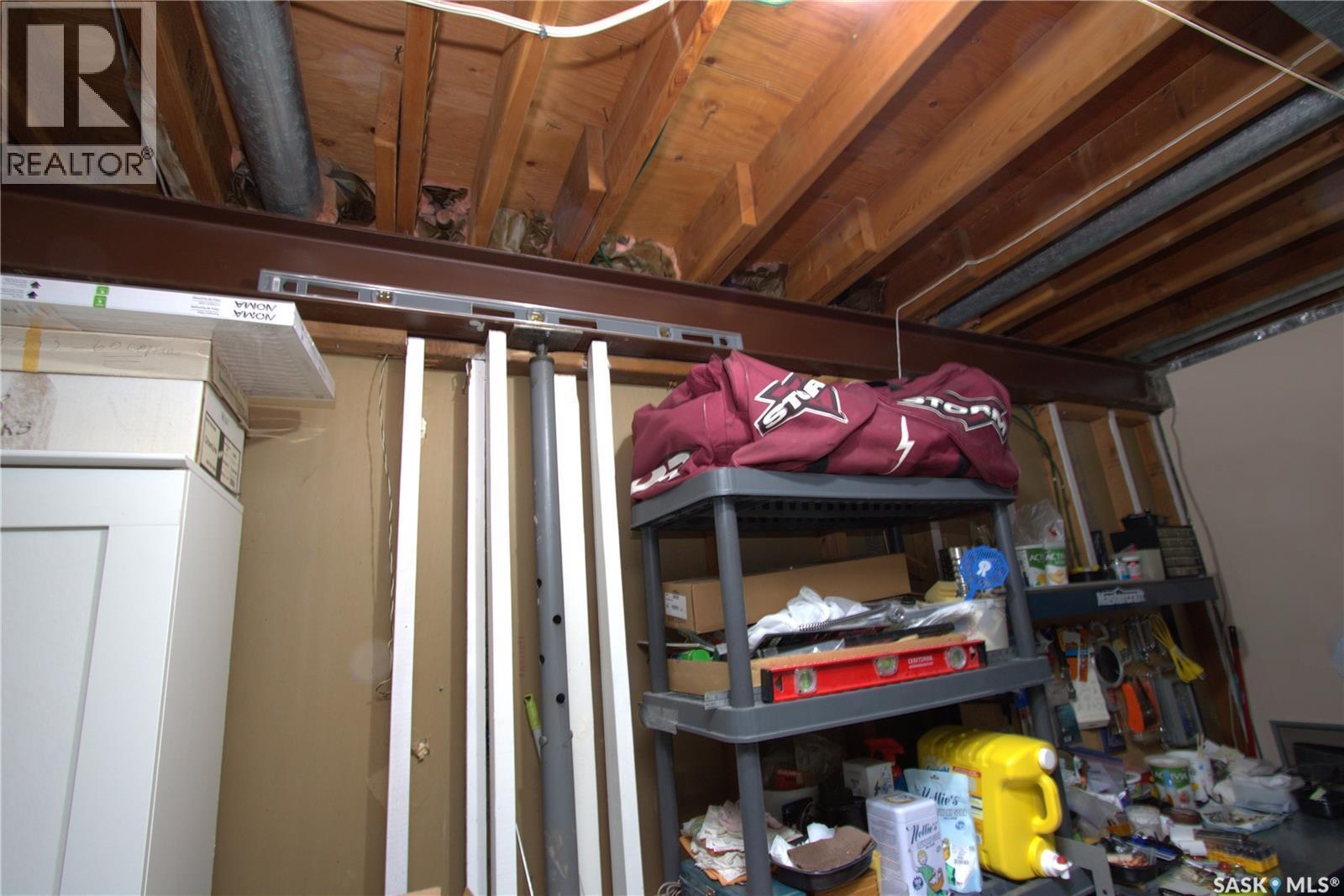 2339 Reynolds Street, Regina, SK - Indoor