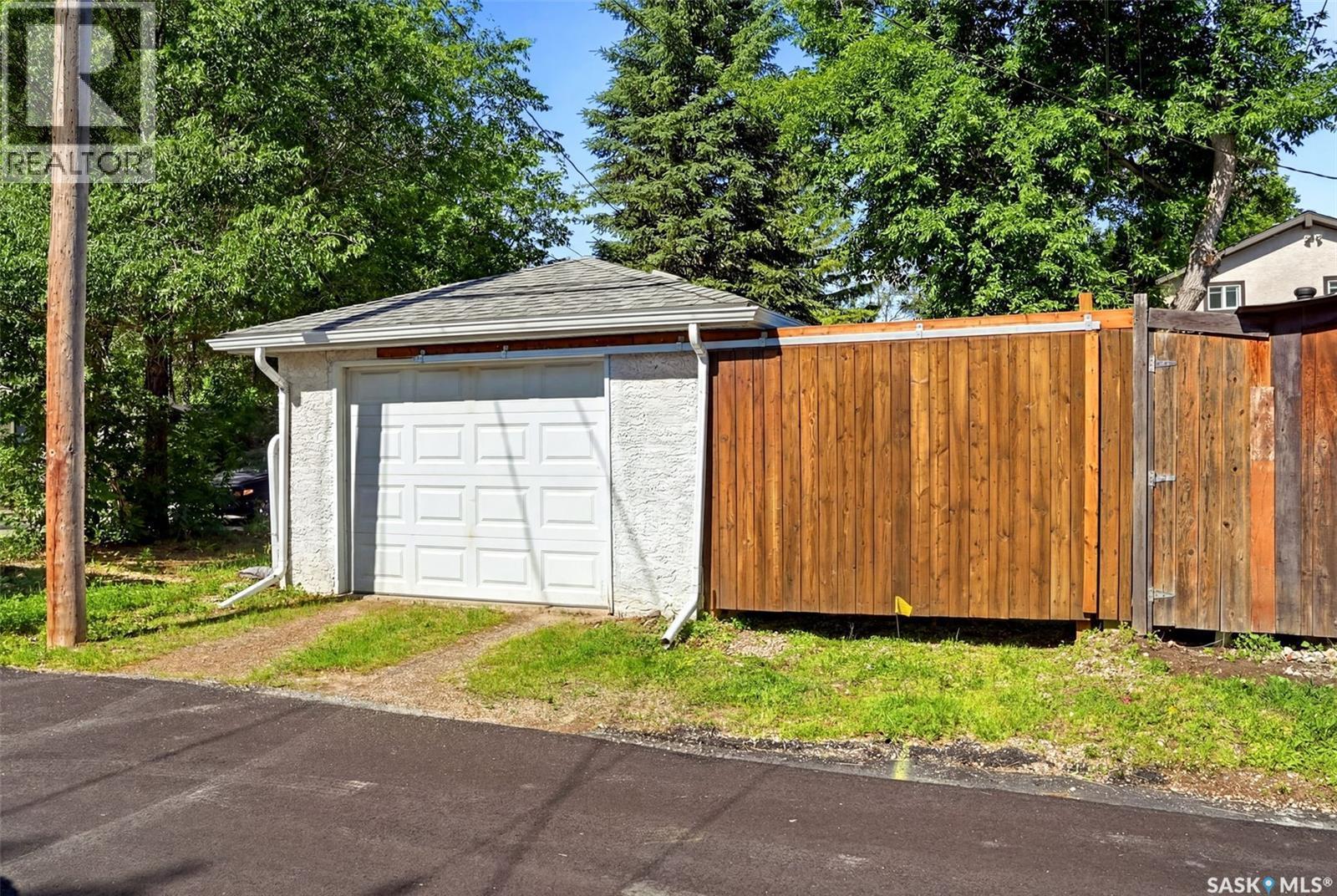 2339 Reynolds Street, Regina, SK - Outdoor
