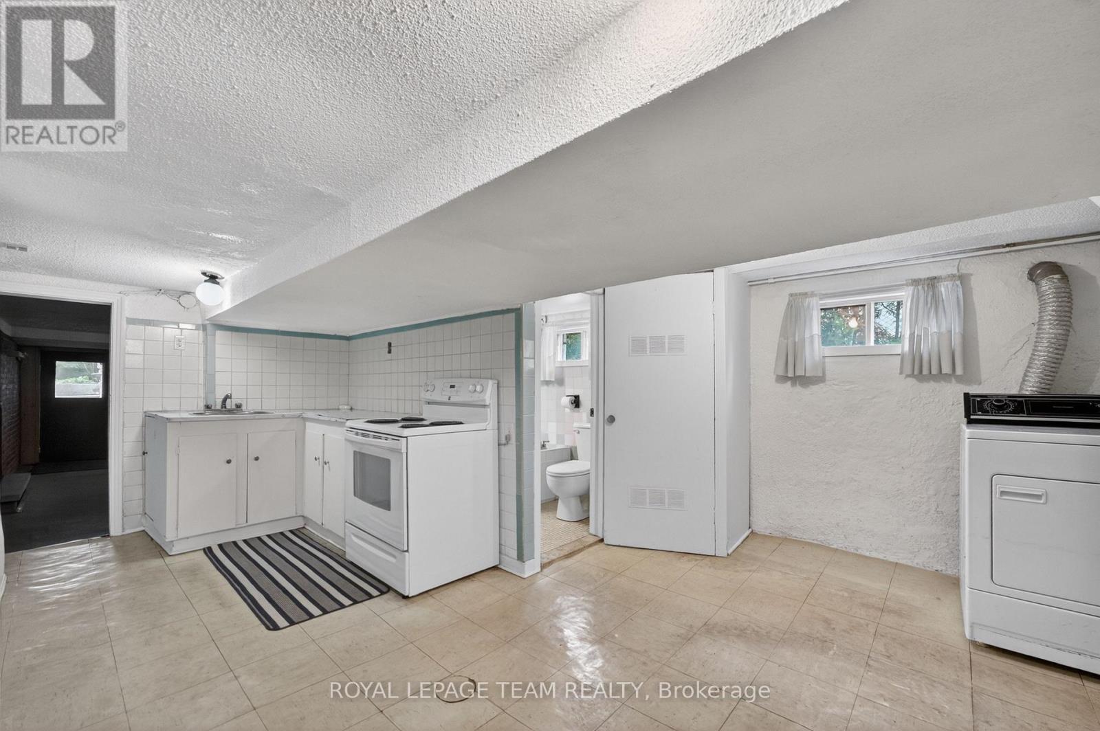 274 Breezehill Avenue S, Ottawa, ON