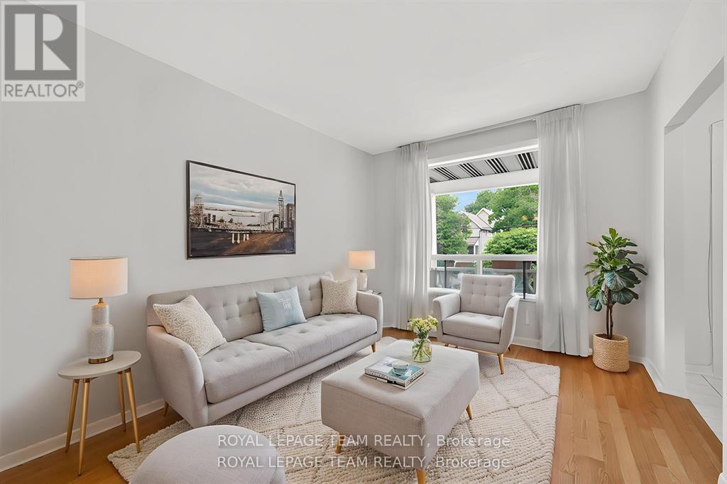 274 Breezehill Avenue S, Ottawa, ON