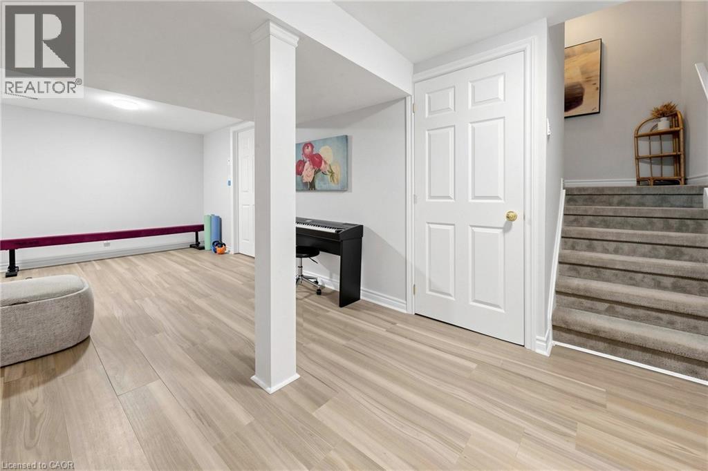 286 Hamilton Drive Unit# 1, Ancaster, ON