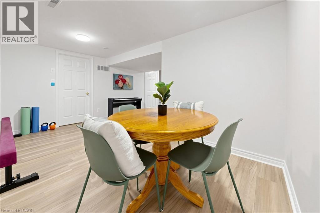 286 Hamilton Drive Unit# 1, Ancaster, ON