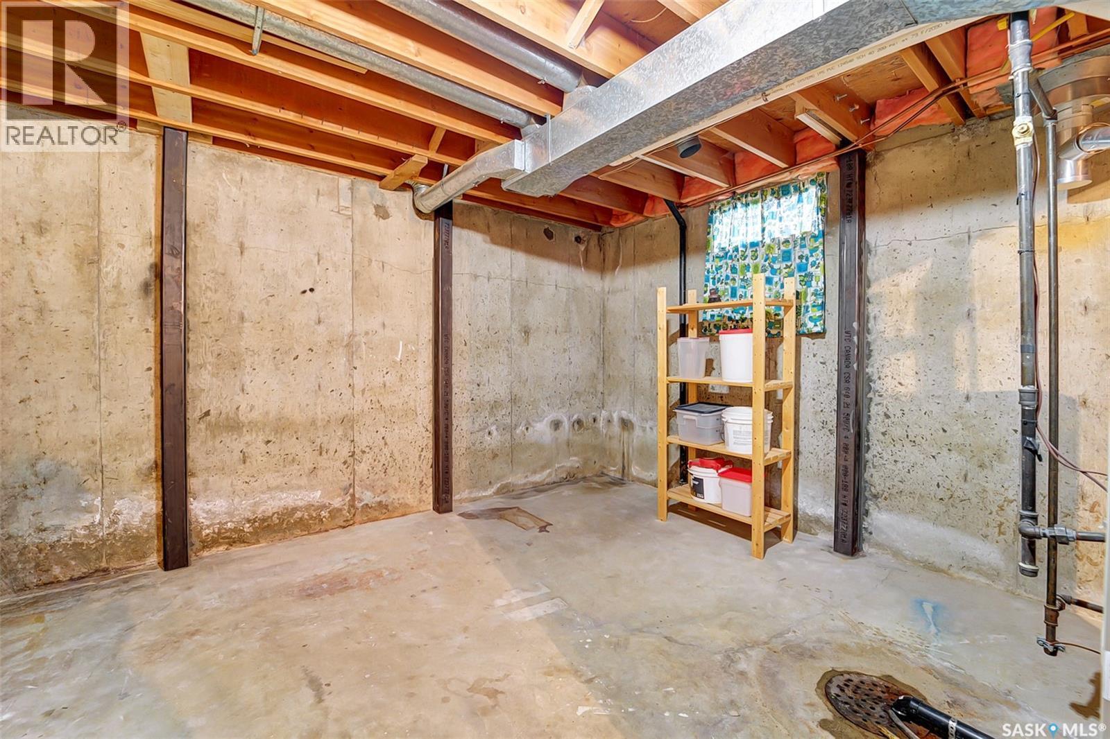 703 Candle Court, Saskatoon, SK