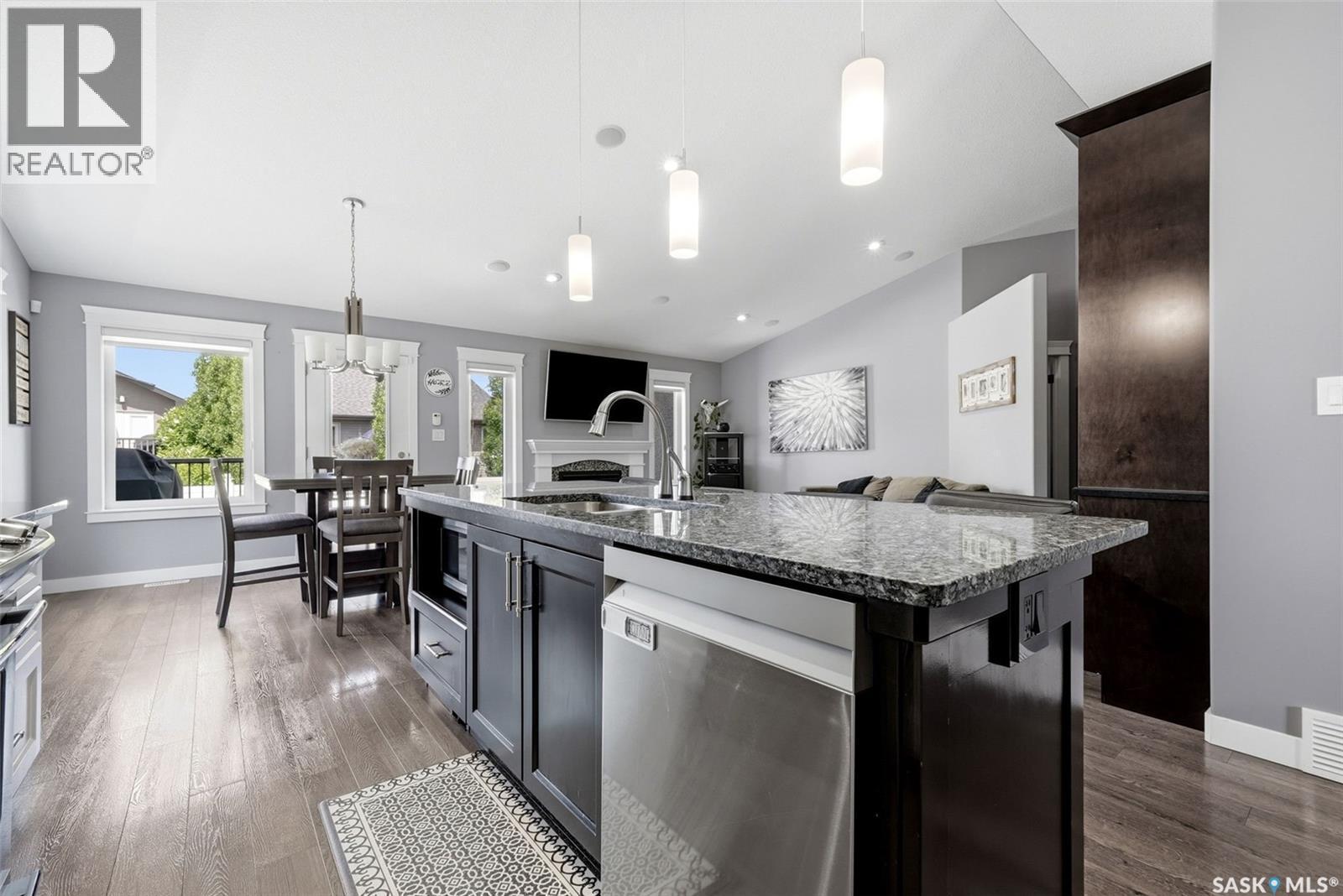 6920 Maple Ridge Drive, Regina, SK