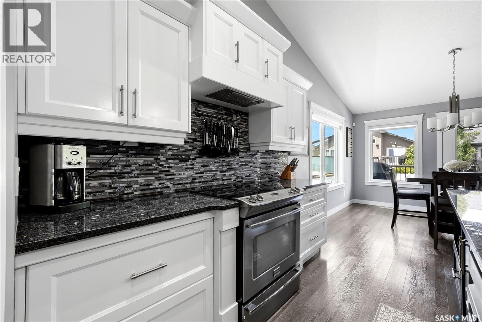6920 Maple Ridge Drive, Regina, SK