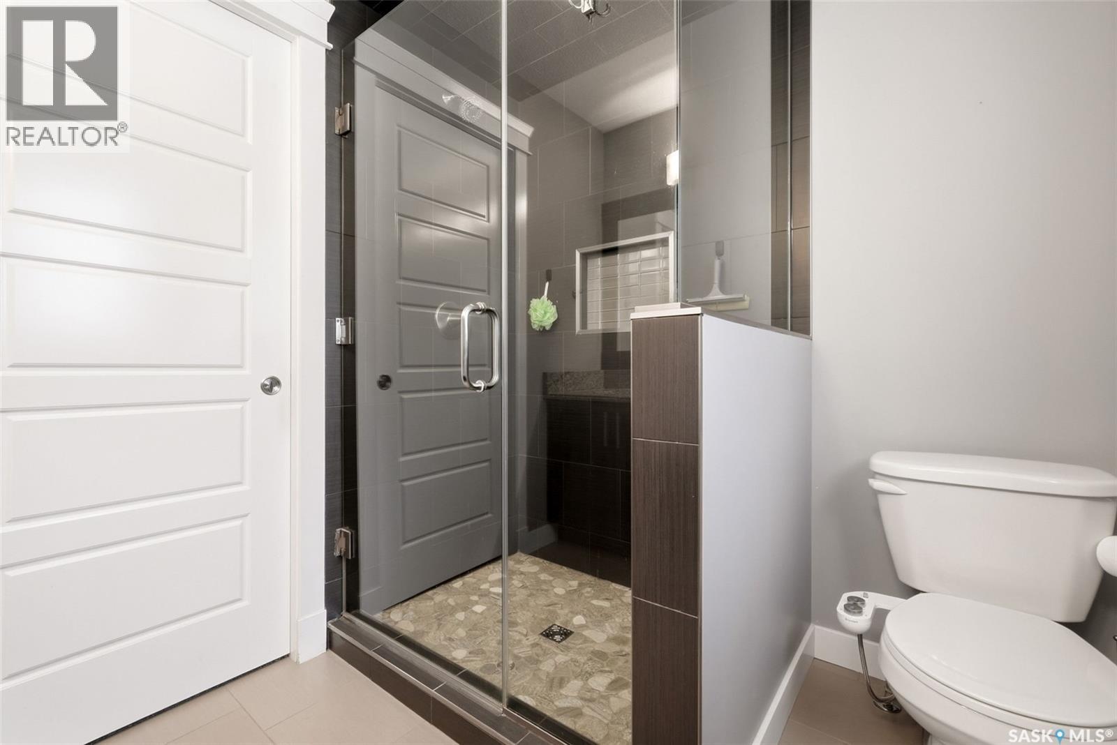 6920 Maple Ridge Drive, Regina, SK