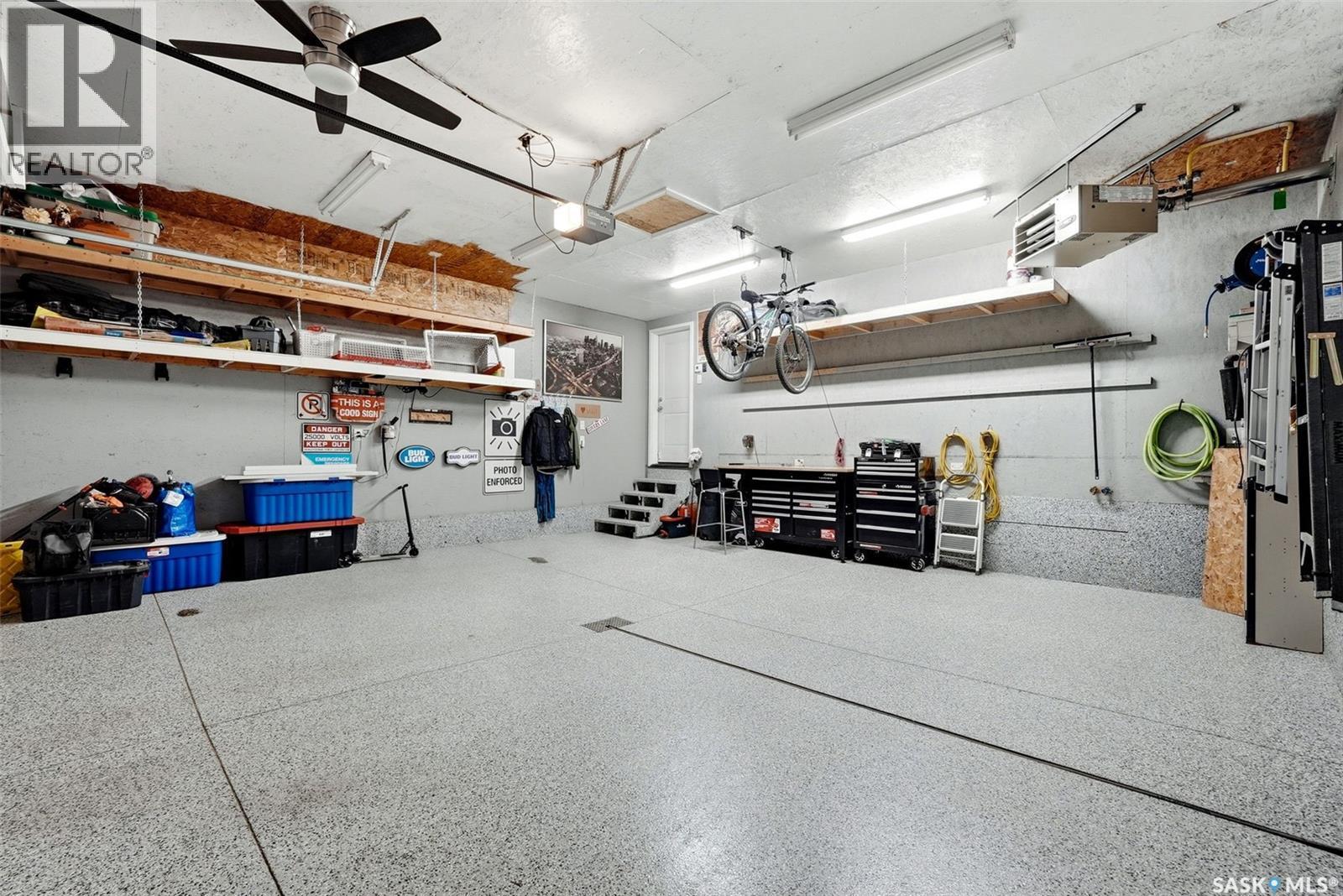 6920 Maple Ridge Drive, Regina, SK