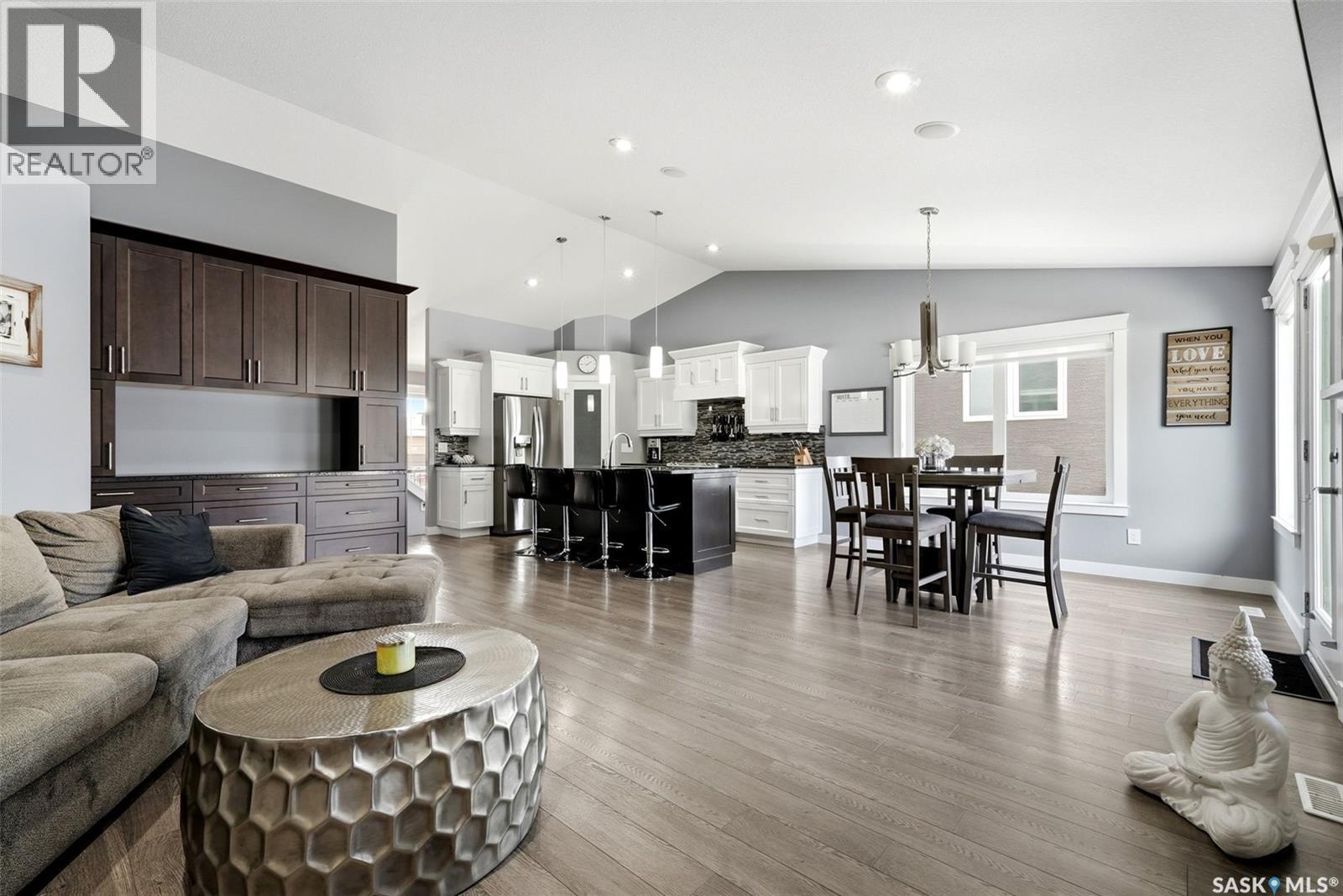 6920 Maple Ridge Drive, Regina, SK