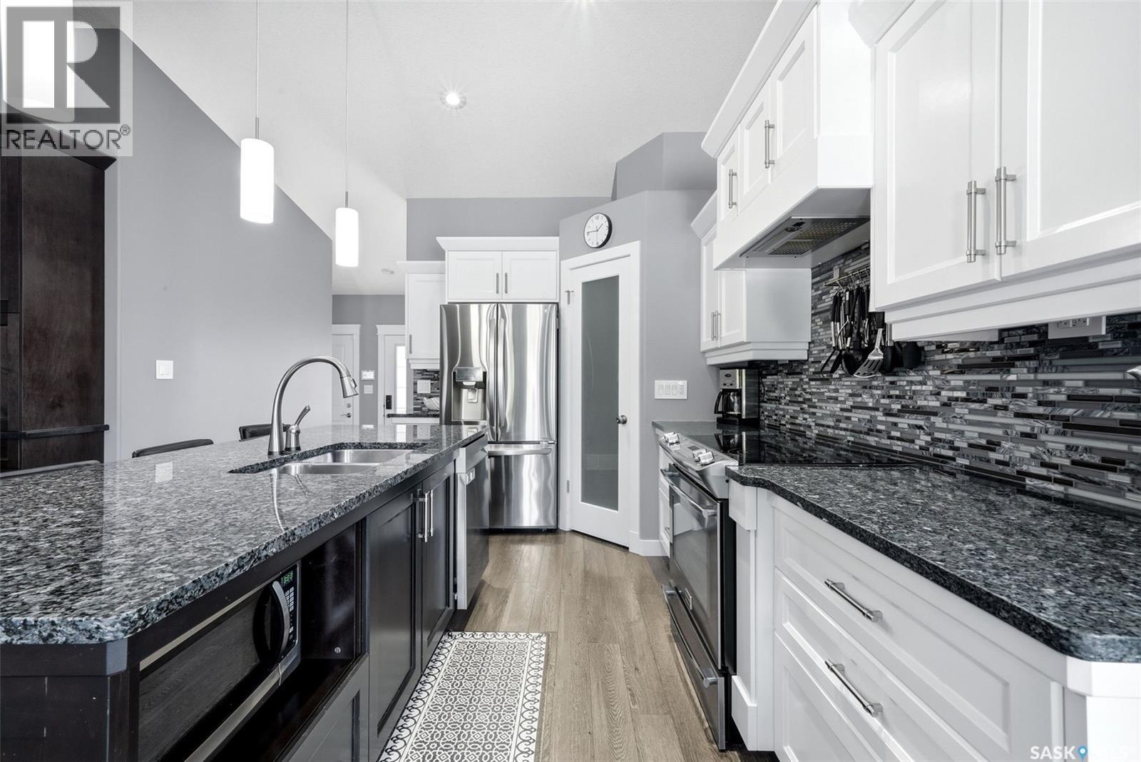 6920 Maple Ridge Drive, Regina, SK