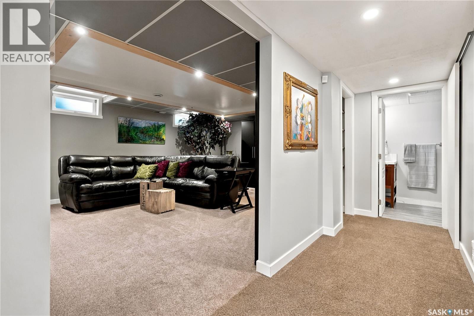 35 Penfold Place, Regina, SK