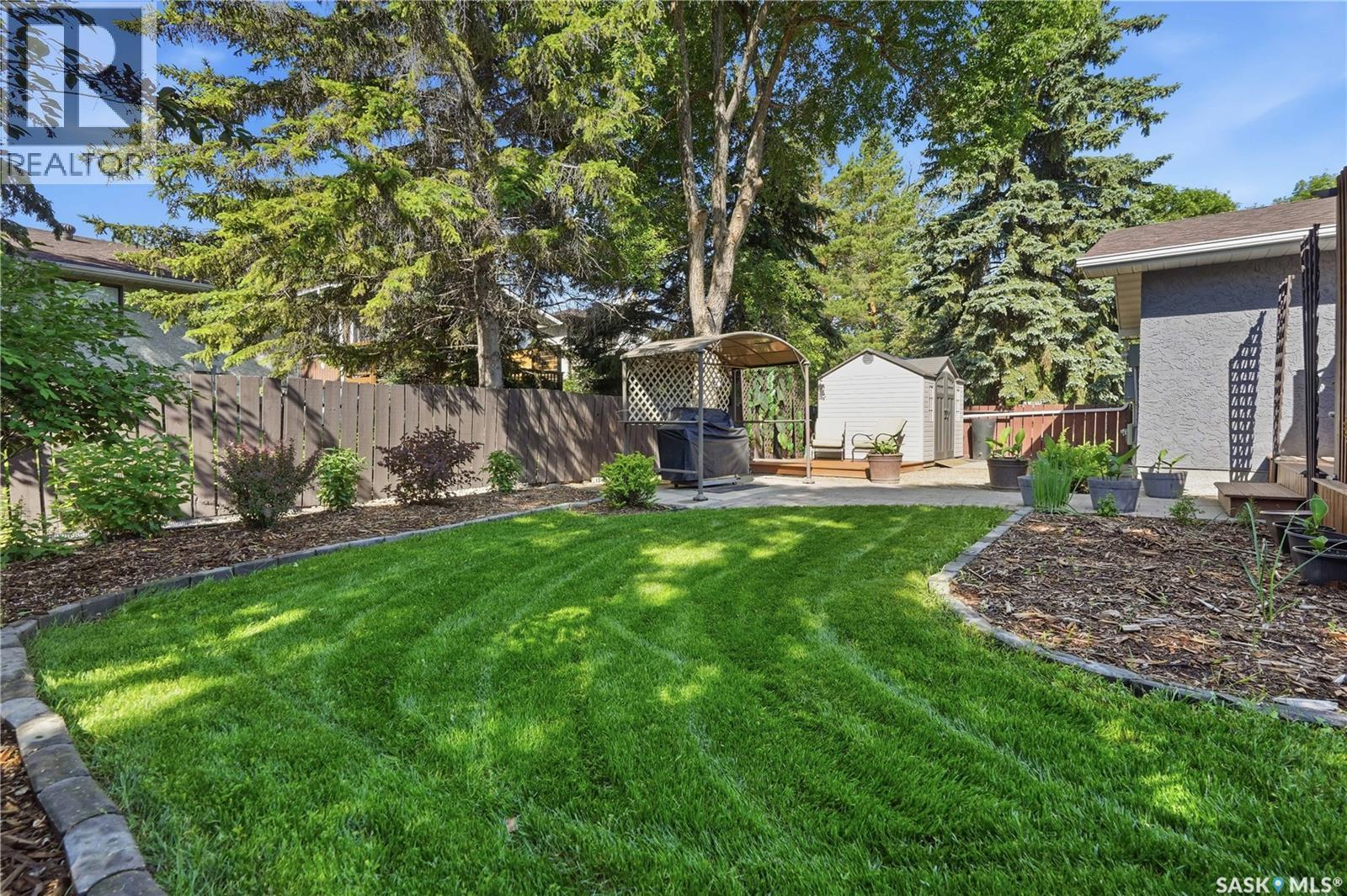 35 Penfold Place, Regina, SK